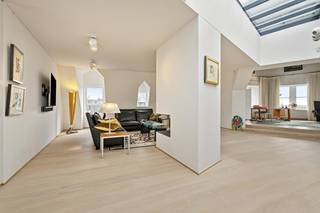 Penthouse spacieux avec vue panoramique sur l'Escaut.Appartement de luxe particulièrement bien situé, à vélo le long de l'Escaut, à pied dans la...