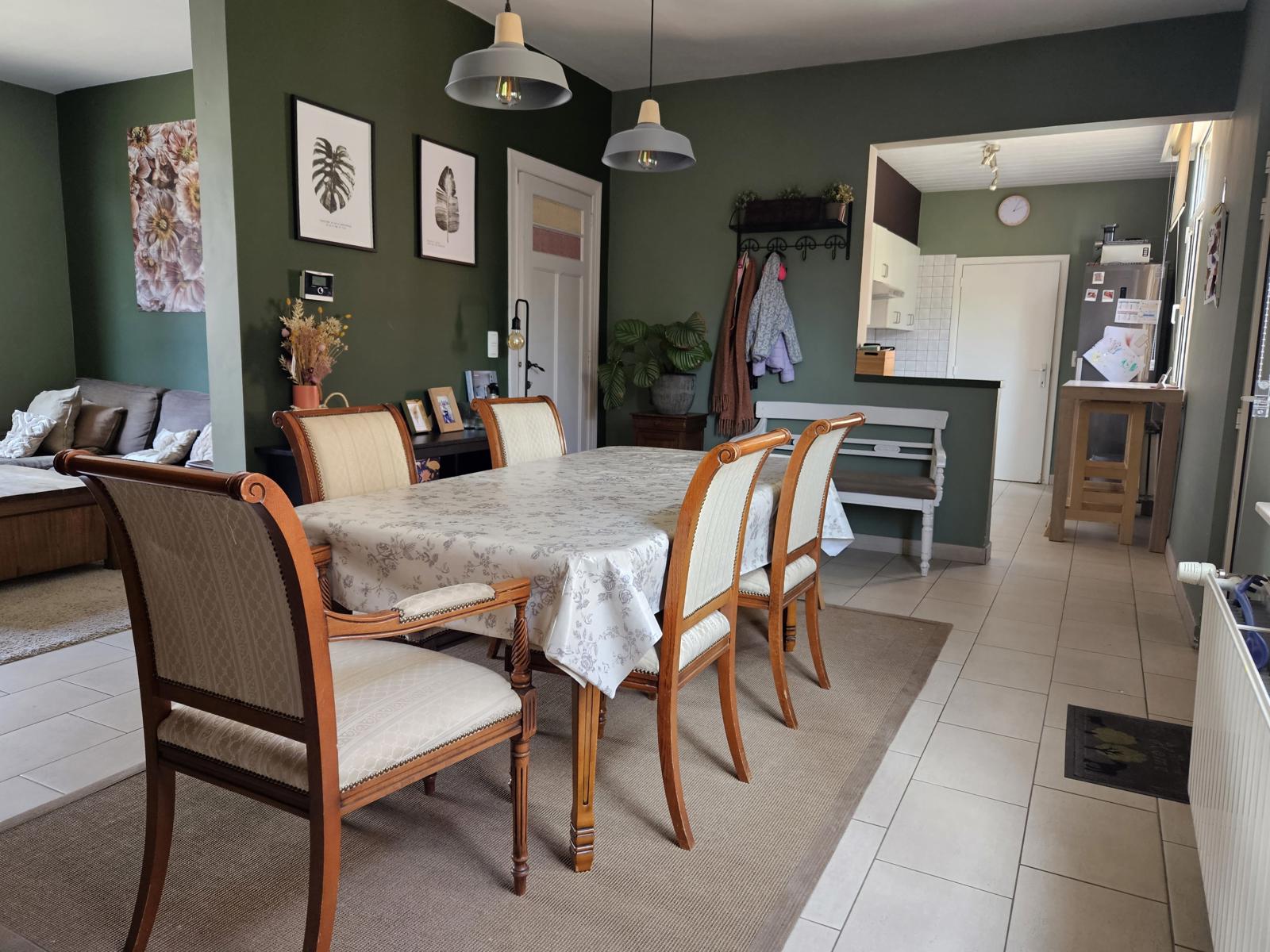 Woning met 3 slaapkamers, tuin en garage - foto 4