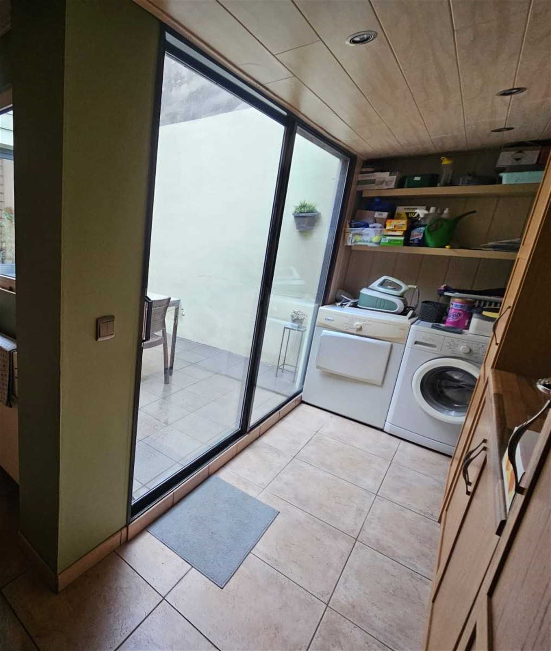 Bel-etage met ruime garage en atelier! - foto 5