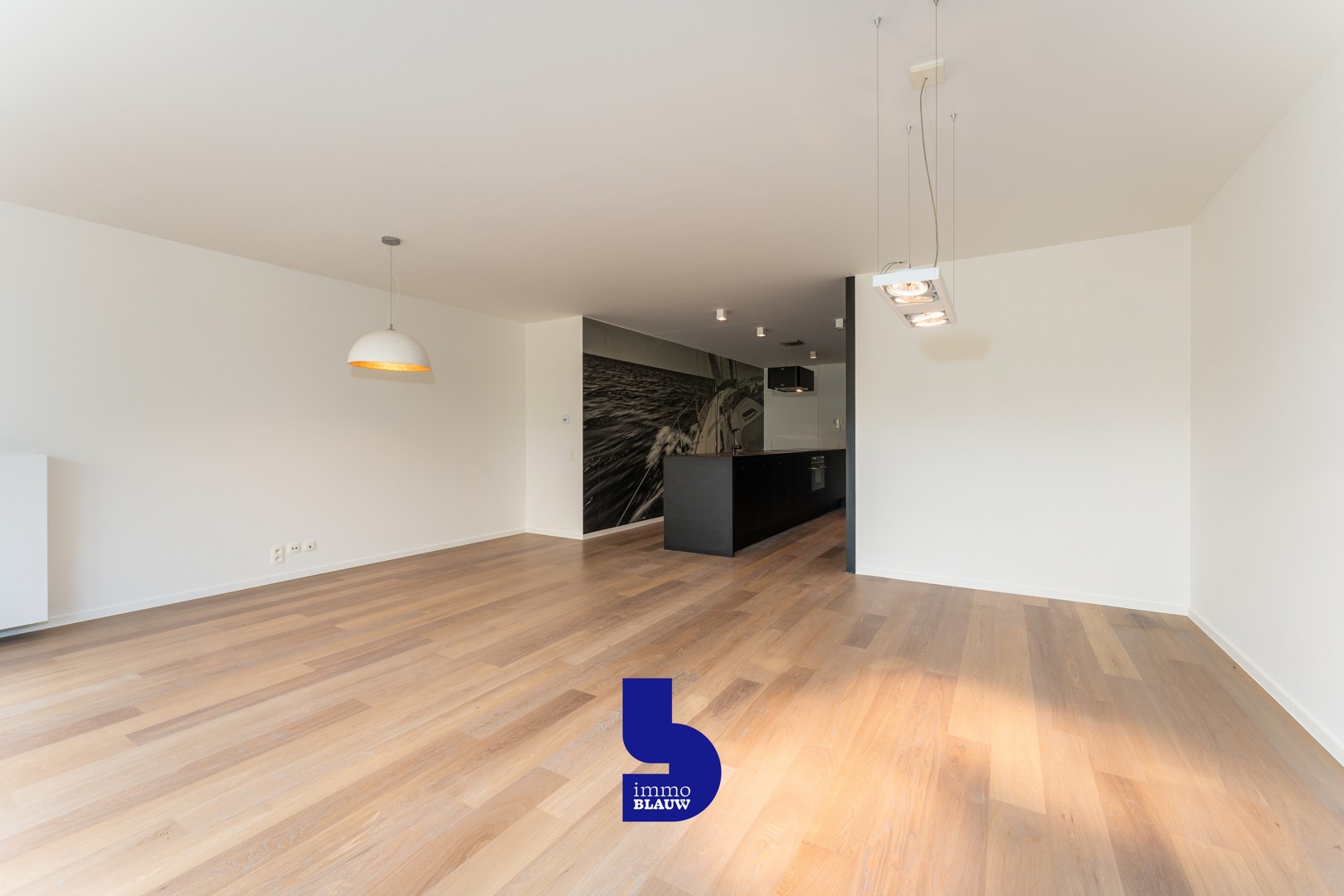 Luxueus gelijkvloers appartement met grote leefterrassen. - photo 4