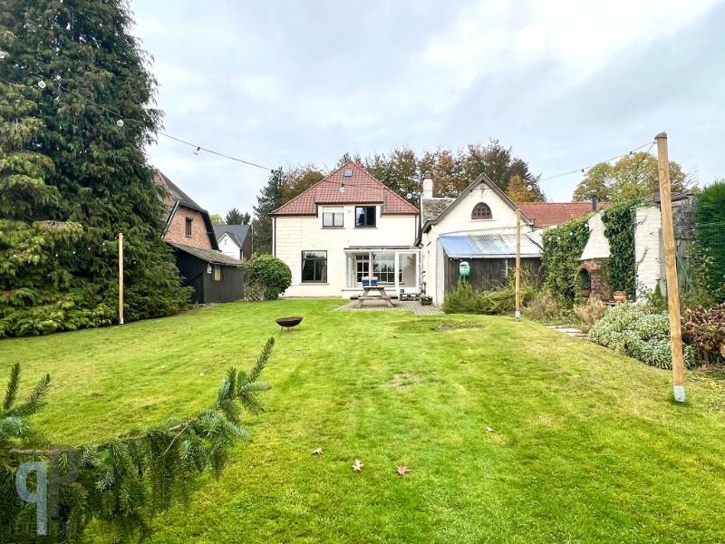 Gedeeltelijk gerenoveerde open bebouwing op 2068 m² - photo 5