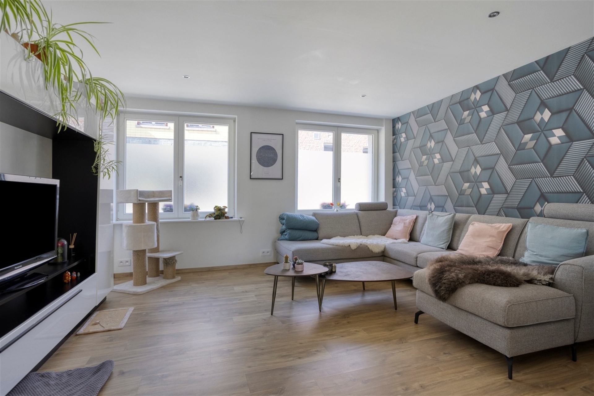 Ruime, volledig gerenoveerde woning in hartje centrum - foto 5