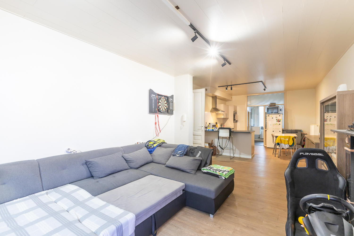 Twee slaapkamer appartement op gunstige ligging - photo 1