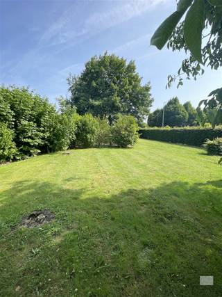 Te koop: Bouwgrond van 542 m² op toplocatie in SteendorpOp zoek naar de perfecte plek voor je droomhuis? Deze unieke bouwgrond van 542 m², gelegen op...