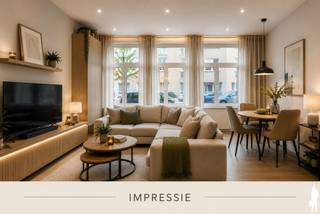 <b>Recent 1-slaapkamer appartement aan Slachthuissite<br /><br /></b>- Reeds 30% verkocht van project -<b><br /></b>Gelegen aan de Slachthuissite: een buurt die de laatste jaren enorme stappen heeft gemaakt en momenteel erg veel investeerders aantrekt door haar geschiedenis en veelbelovend toekomstperspectief.<br />De komende jaren zal hier een aanzienlijke <strong>transformatie </strong>plaatsvinden met verschillende nieuwe <strong>ontwikkelingsprojecten </strong>en <strong>herbestemmingen </strong>van historische panden.<br />Deze buurt biedt de bewoner een unieke mix van de authentieke, industriële charme en de moderne stadsvernieuwing.<br />In combinatie met een uitzonderlijk mooie mobiscore is het hier aantrekkelijk wonen voor wie wil genieten van het stadsleven, zonder in te boeten aan comfort en leefbaarheid.<br /><br />Het appartement zelf meet 48 m² en werd volledig <strong>gerenoveerd </strong>in 2008: voorzien van moderne afwerking en faciliteiten.<br />De EPC-score van C houdt in dat er geen renovatieverplichting geldt!<br />Er is een <strong>aparte slaapkamer </strong>die voldoende ruimte biedt voor een tweepersoonsbed en een kledingkast. De badkamer werd uitgerust met modern sanitair.<br />De lage maandelijkse kosten van slechts 25 euro maken dit appartement bijzonder aantrekkelijk voor zowel starters als investeerders.<br /><br /><strong>Bijzonderheden:<br /></strong><span>- Volledig verbouwd in 2008</span><br /><span>- Verhuurd - mits inachtname huurders</span><br /><span>- Aparte meters<br /></span>- Kelderberging