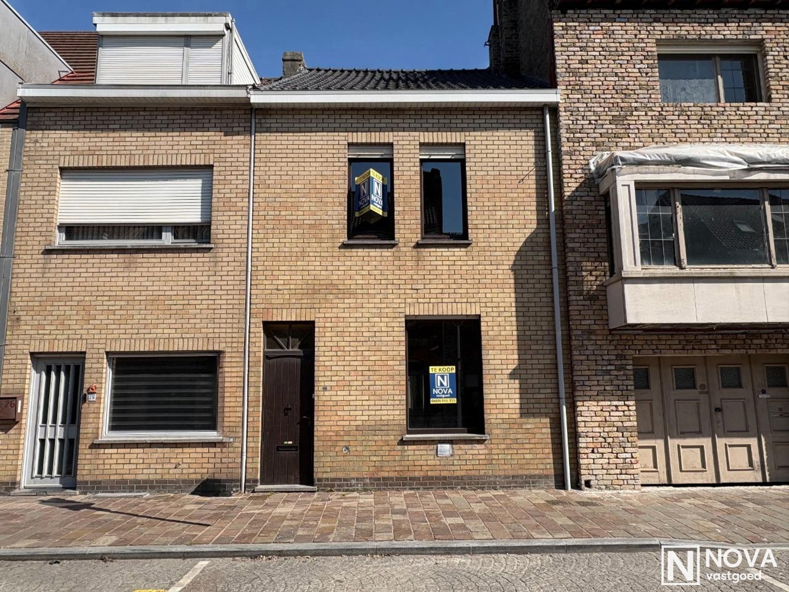 Centraal gelegen rijwoning te Nieuwpoort met 2 slaapkamers.  - foto 1