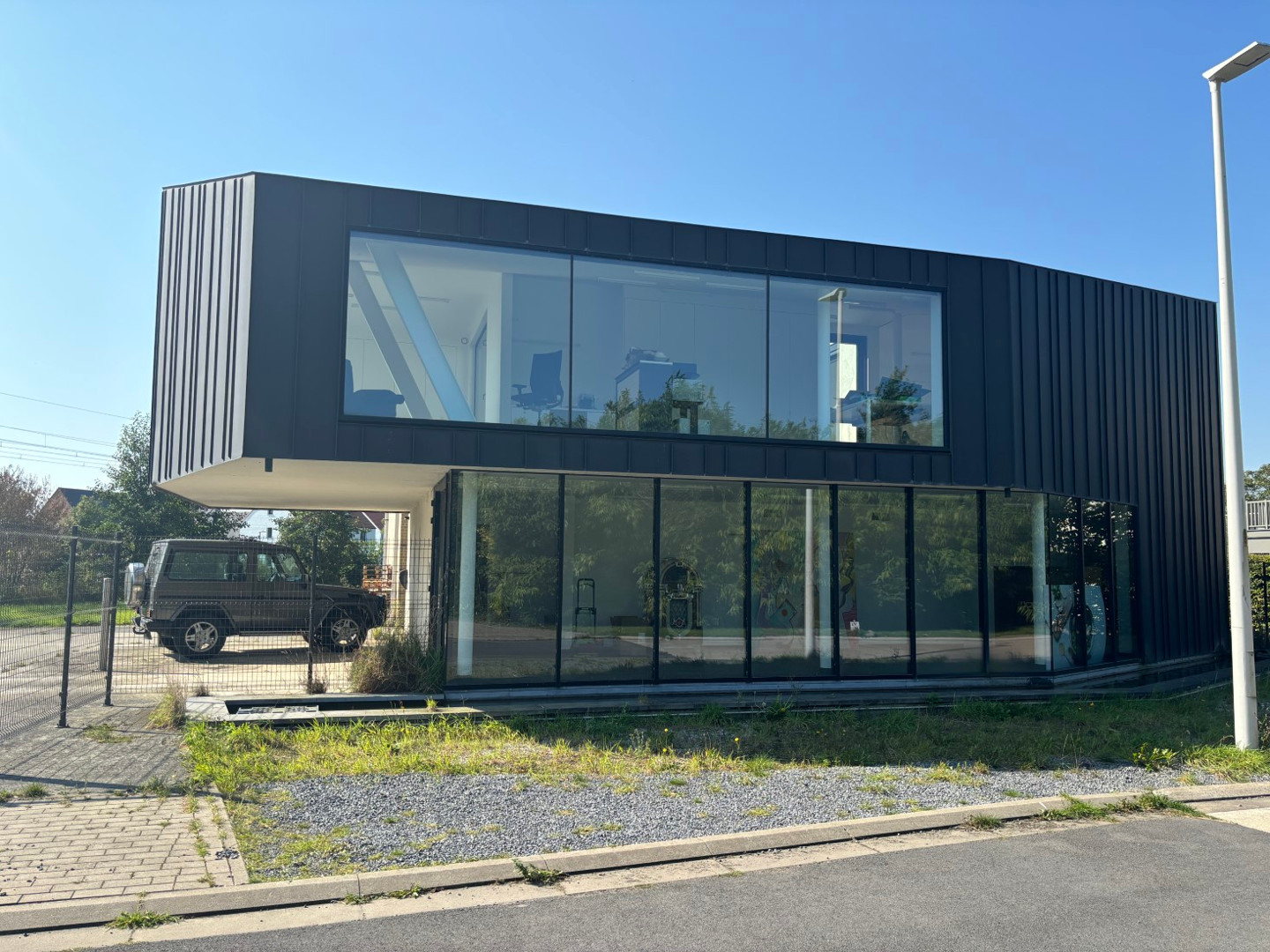 Modern kantoorgebouw - foto 1