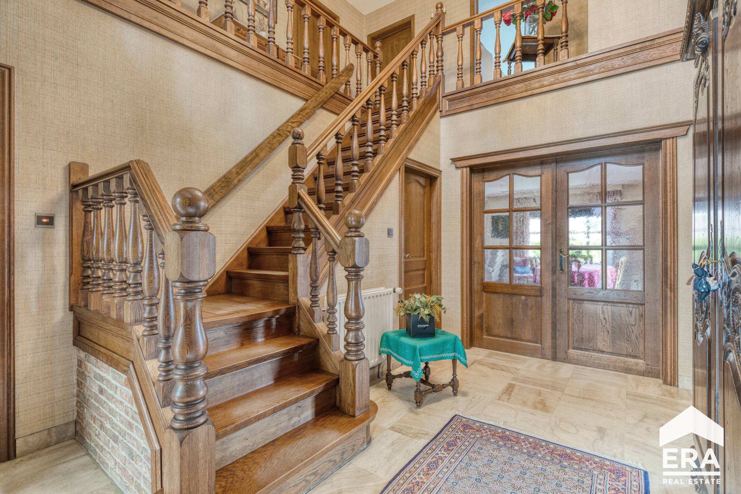 Villa met grote bewoonbare oppervlakte op ruim perceel - foto 4