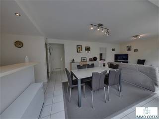 Te koop: instapklaar appartement op de 5de verdieping van residentie Zandbank, met mooi lateraal zeezicht. Gelegen op een toplocatie dicht bij...
