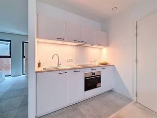 COMFORTABLE STUDIO WITH TERRACE Residence John Martin is located in the Tulpstraat/Klamperstraat in 2060 Antwerp. The name of the residence is a...
