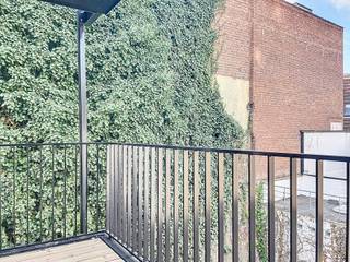 Lange Koepoortstraat 20/201: Volledig gerenoveerd 1 slaapkamer appartement met indeling als volgt: Lichtrijke leefruimte, met open moderne...