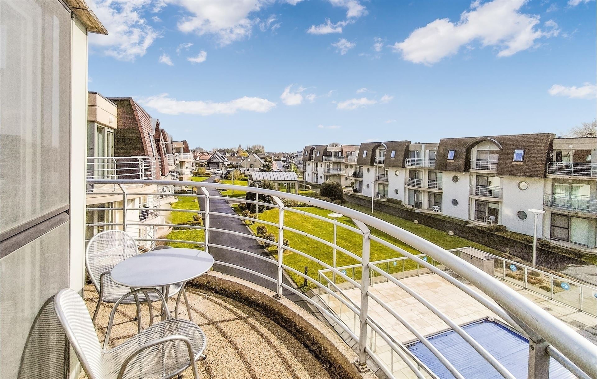 Appartement 2 chambres entièrement équipé et meublé, avec terrasse et piscine commune à Bredene - photo 5