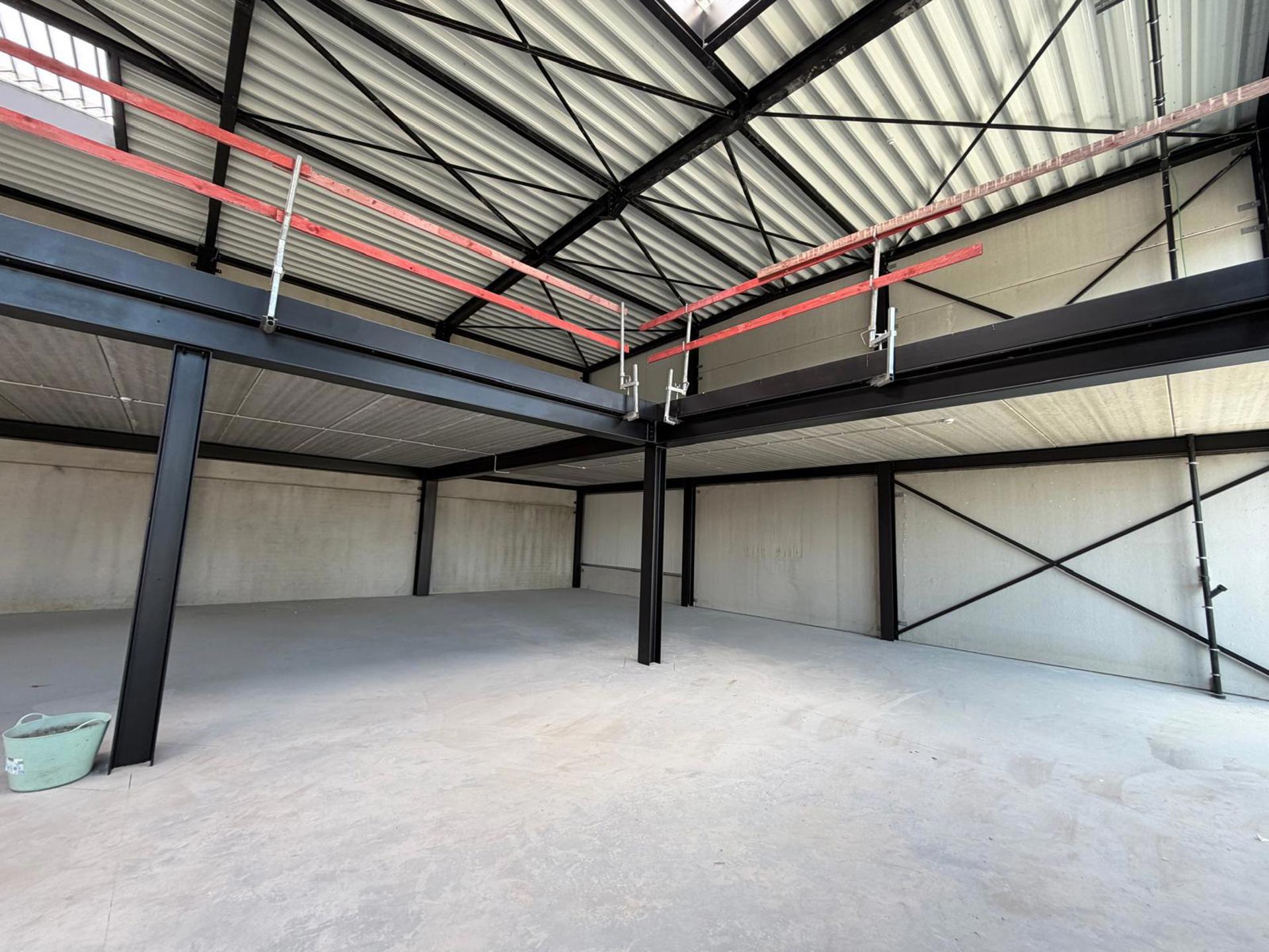 Nieuwbouw KMO-unit | 357m² GLV + 284m² verdieping  - foto 4