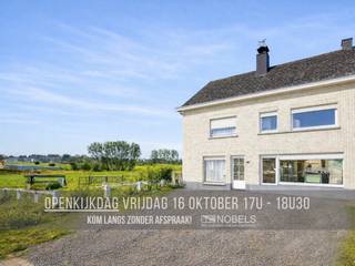 <p><span><span><strong>🏠 Ontdek je nieuwe thuis tijdens het weekend van de OPENKIJKDAGEN!<br />📅 Vrijdag 16 oktober⏰ 17u – 18u30<br />📌 Vrij toegankelijk – GEEN afspraak nodig<br />📞 Wil je eerder al een kijkje nemen? Bel ons op ☎️ 055 30 92 90</strong></span></span><br /><br /><strong>VEELZIJDIG PAND MET COMMERCIËLE MOGELIJKHEDEN</strong> en een vlotte verbinding tussen Brakel en Ronse. Deze <strong>RUIME EIGENDOM</strong> deed jarenlang dienst als slagerij en draagt nog steeds de kenmerken van deze <strong>COMMERCIËLE FUNCTIE</strong> (ideaal voor <strong>KANTOOR, PRAKTIJKRUIMTE OF SCHOONHEIDSSALON…</strong>), wat interessante perspectieven biedt voor wie wonen en werken wenst te combineren. Gelegen op een <strong>PERCEEL VAN 5A 50CA</strong> en met een <strong>BRUIKBARE VLOEROPPERVLAKTE VAN MAAR LIEFST 305 M²</strong>, beschikt het gelijkvloers over een inkomhal, een lichtrijke leefruimte, een eetplaats in directe verbinding met de <strong>WINKELRUIMTE</strong>, keuken en wasplaats. Via de zuidgerichte koer bereikt u het <strong>WERKATELIER MET ZOLDER</strong>, buitentoilet, bergruimte en <strong>GARAGE</strong>. Op de eerste verdieping bevinden zich <strong>DRIE RUIME SLAAPKAMERS</strong>, badkamer en een dressing, terwijl de <strong>ZOLDER MET VASTE TRAP</strong> mogelijkheden biedt voor <strong>EXTRA KAMERS</strong>. Verder is er een kelder aanwezig. Dankzij de <strong>PRIVATIEVE PARKEERGELEGENHEID</strong>, het groene uitzicht achteraan en de <strong>STRATEGISCHE LIGGING LANGS DE RONSESESTRAAT</strong> is dit de ideale gezinswoning of kans om <strong>WERK EN PRIVÉ</strong> te combineren.<br /><br />Adres: Ronsesestraat 127 te Brakel<br /><br />Renovatieplicht van toepassing.</p>