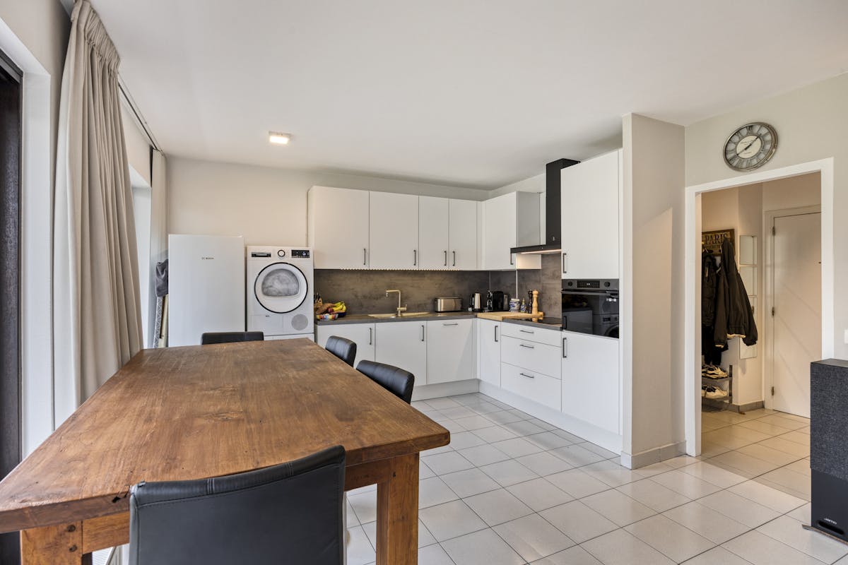 Duplex moderne de 2 chambres entouré de verdure à Laeken - photo 3