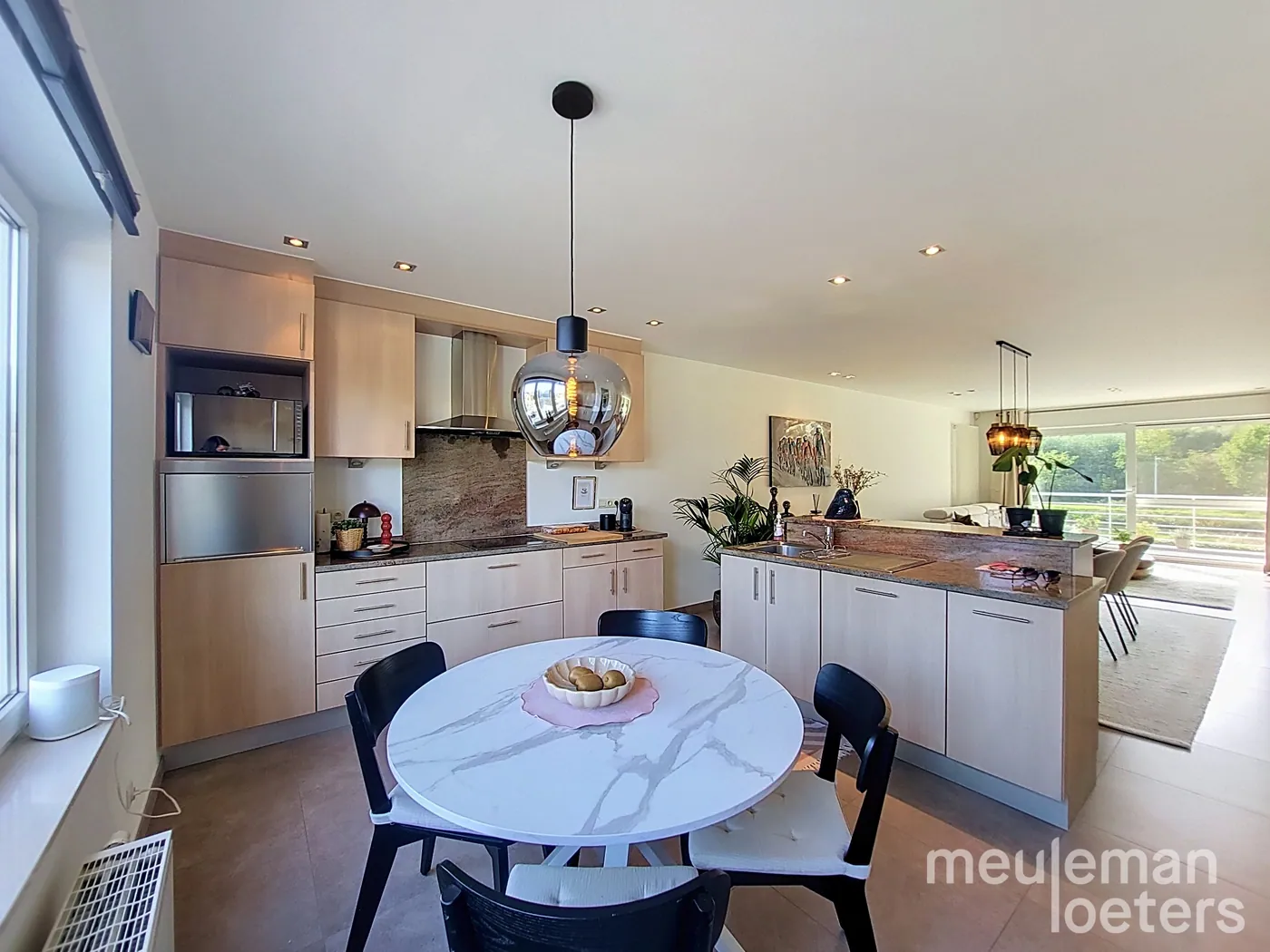 Magnifique appartement spacieux et luxueux, prêt à emménager, situé dans un cadre verdoyant à deux pas de Bruges - photo 4