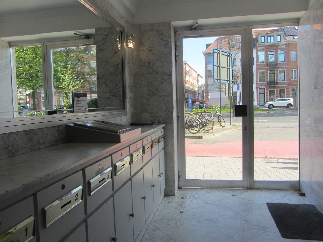 Energiezuinig 3-SLK appartement met zonnig terras en een ondergrondse parkeerplaats - foto 3