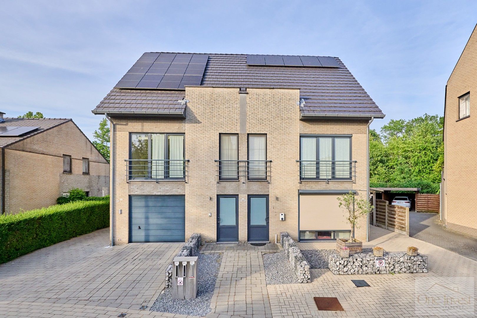 Ruim triplex appartement met 3 slaapkamers, garagebox en rustige ligging in Pelt. - foto 4