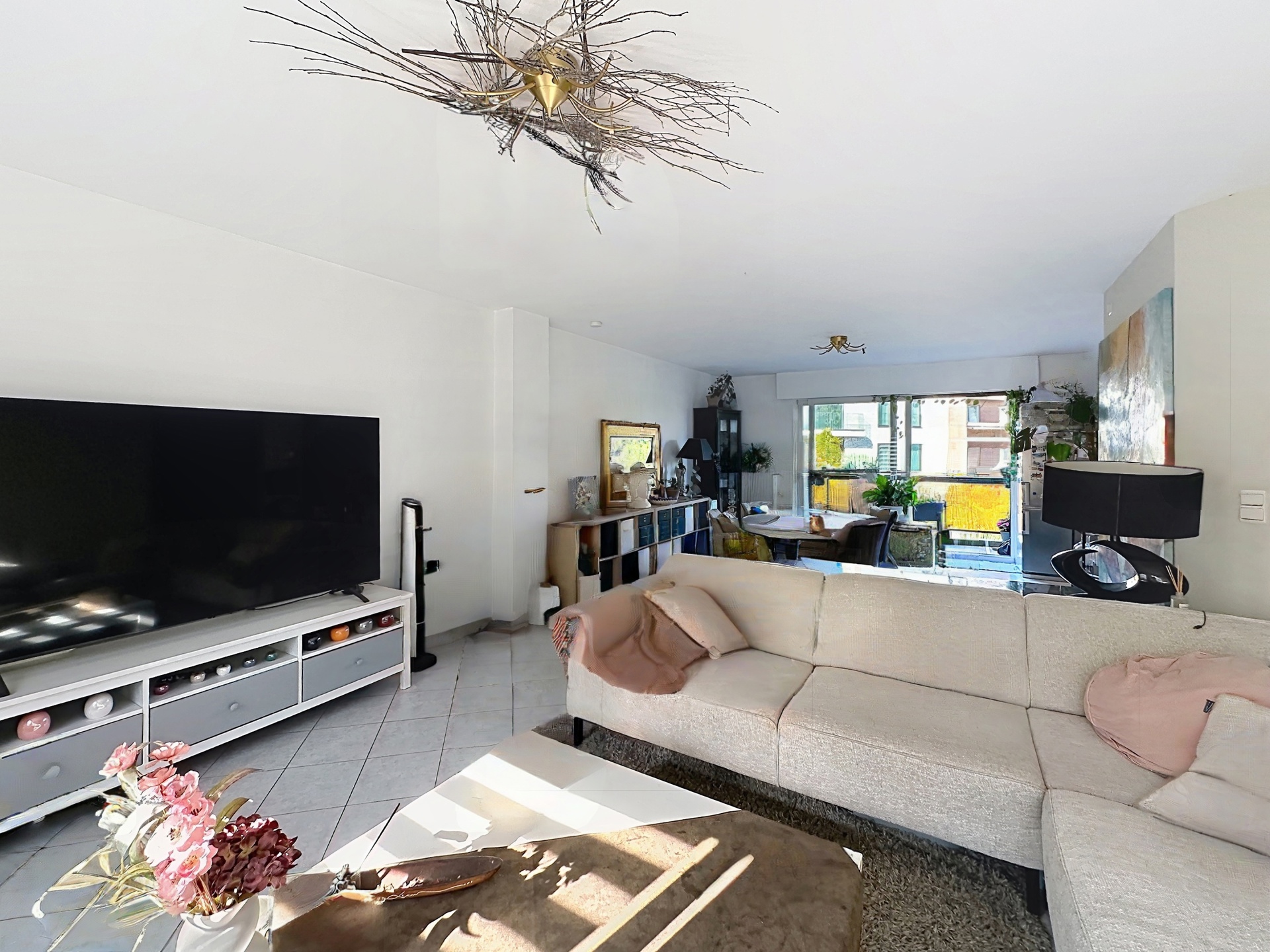 Rustig gelegen praktische woning met tuin en garage - foto 4