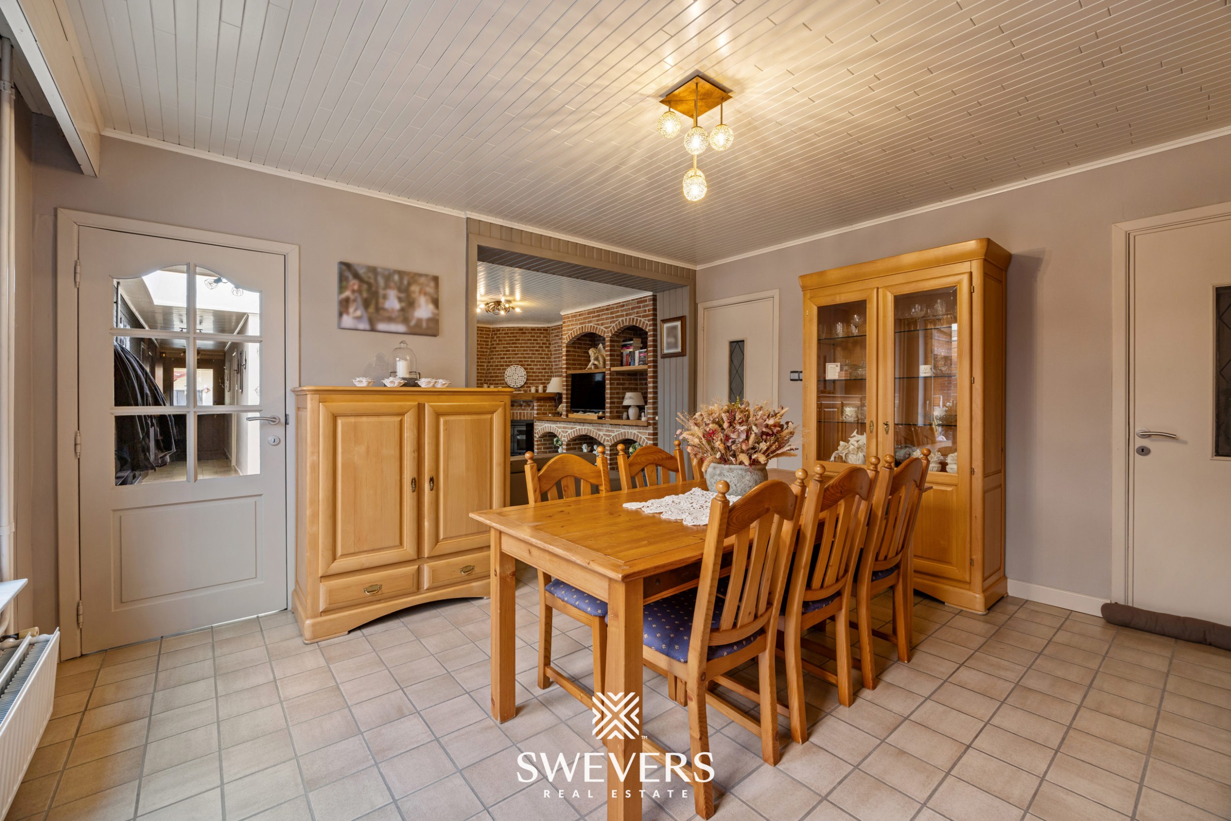 Gezinswoning met bureau, vier slaapkamers en zonnige tuin - foto 4