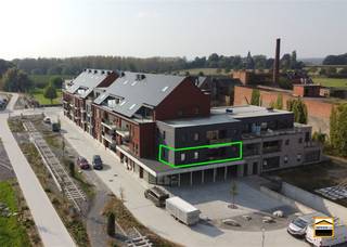 Recent appartement met 2 slaapkamers , aangenaam terras, ruime autostaanplaatsen kelderberging in het centrum van Borgloon. Dit moderne appartement...