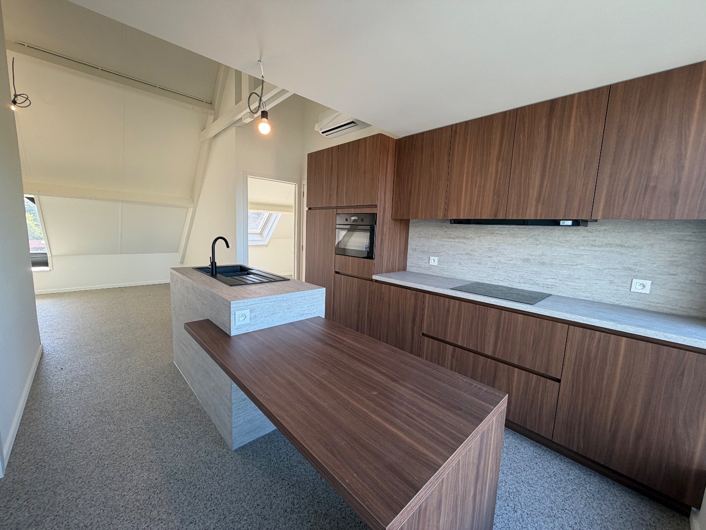 Prachtig gerenoveerd éénslaapkamer appartement te huur in centrum Geel! - foto 5
