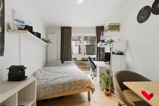 Welcome to Leuven! This cozy studio is located in the vibrant Tiensestraat, an area known not only for its lively atmosphere but also for...