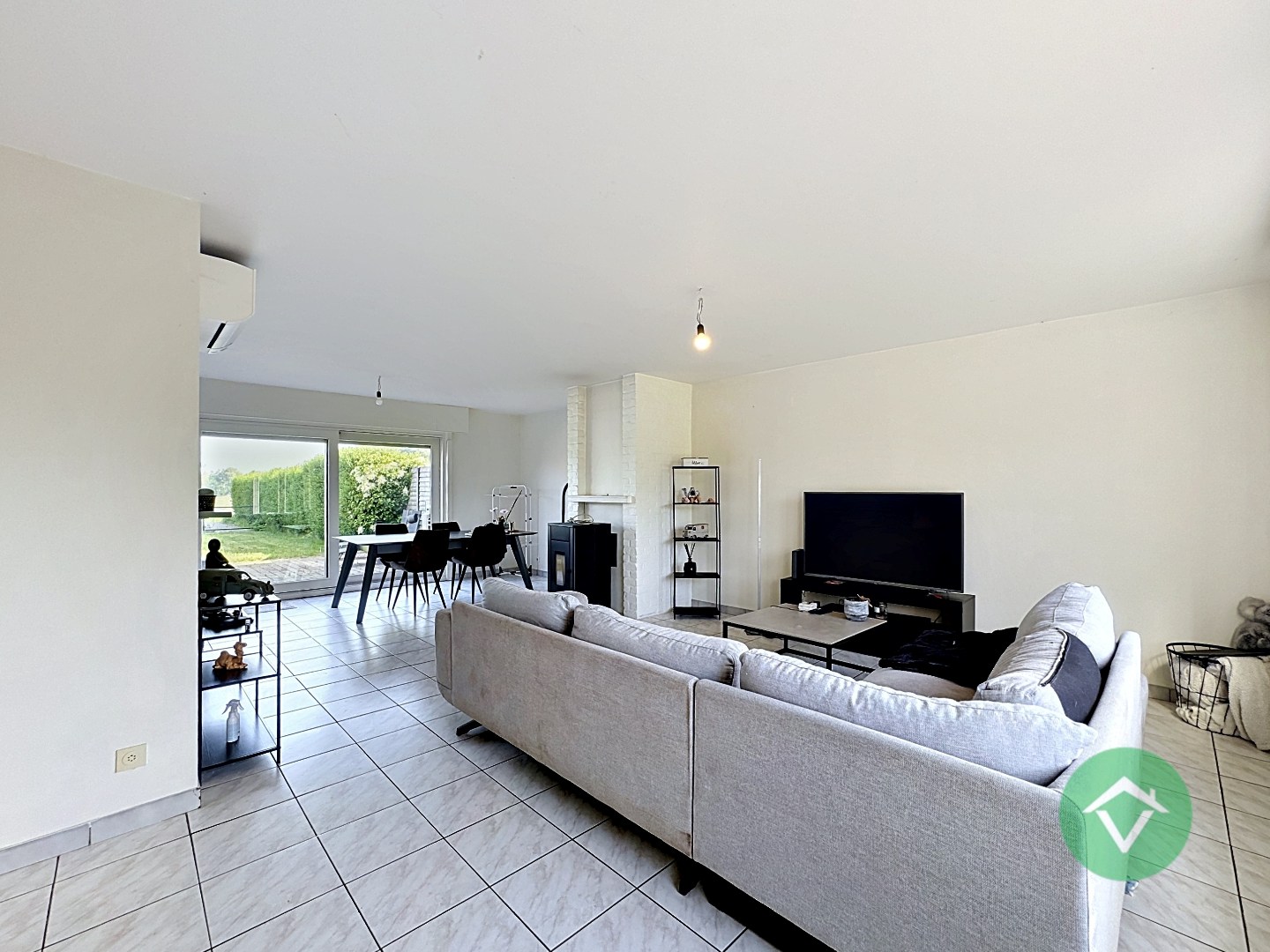 Woning met 3 slaapkamers en garage te Ichtegem - foto 2