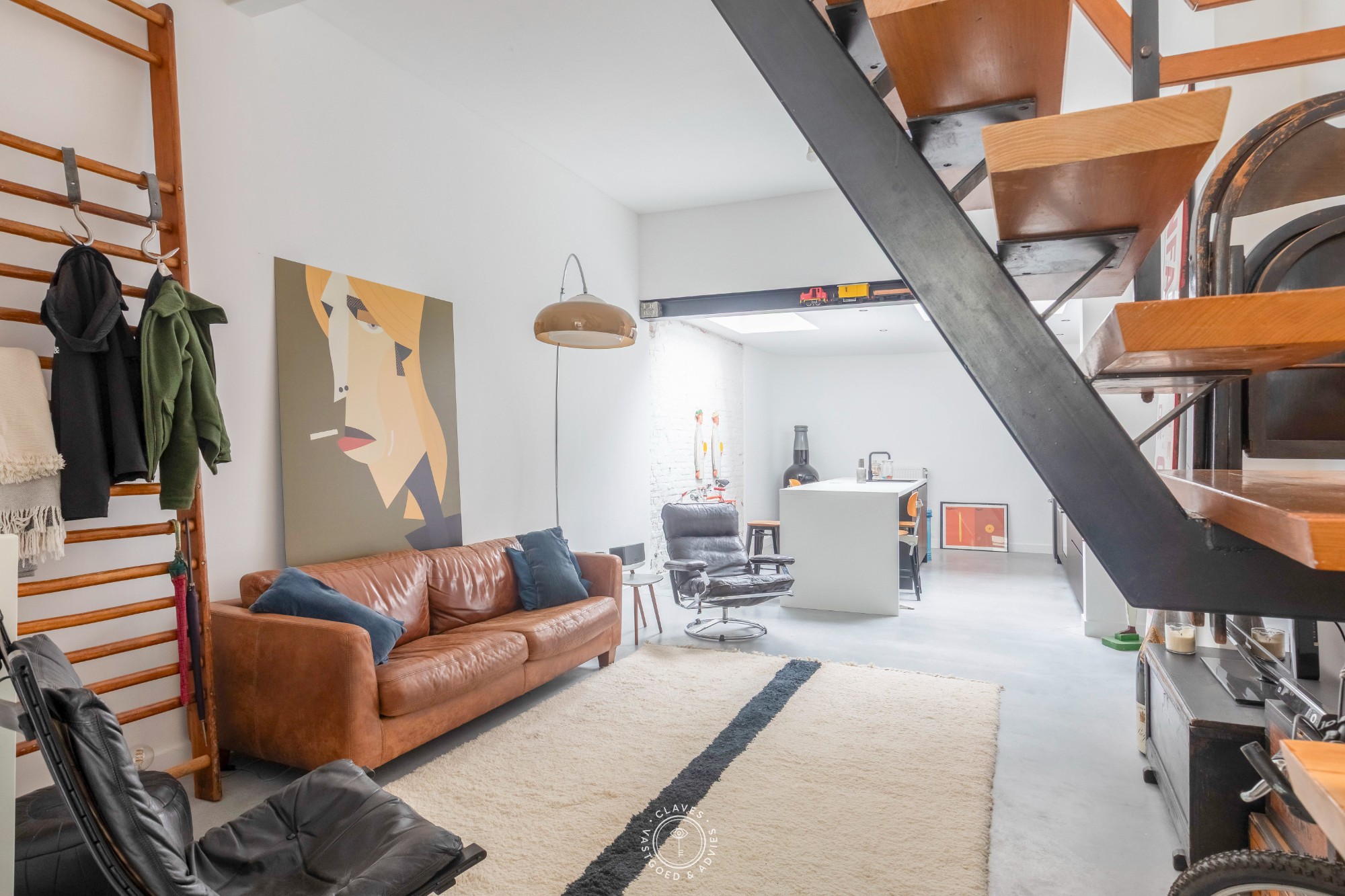 Fijne stadswoning met industriële look op wandelafstand van het station - foto 2