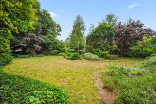 Deze villa van 275 m² is gelegen in een groene en rustige omgeving, op een perceel van 15a34ca, op korte afstand van het centrum van Bonheiden.U...