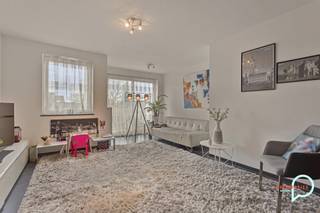 Voor meer info of een bezoek contacteer Sebastian op het nummer 0497 12 60 26 of mail naar sebastian@properties-makelaars.beZeer goed onderhouden...