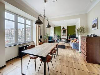 Laken - Charmant & lichtrijk 1 slaapkamer appartement te huur met terras en authentiek karakter in Laken. Gelegen nabij het Bockstael-station en...