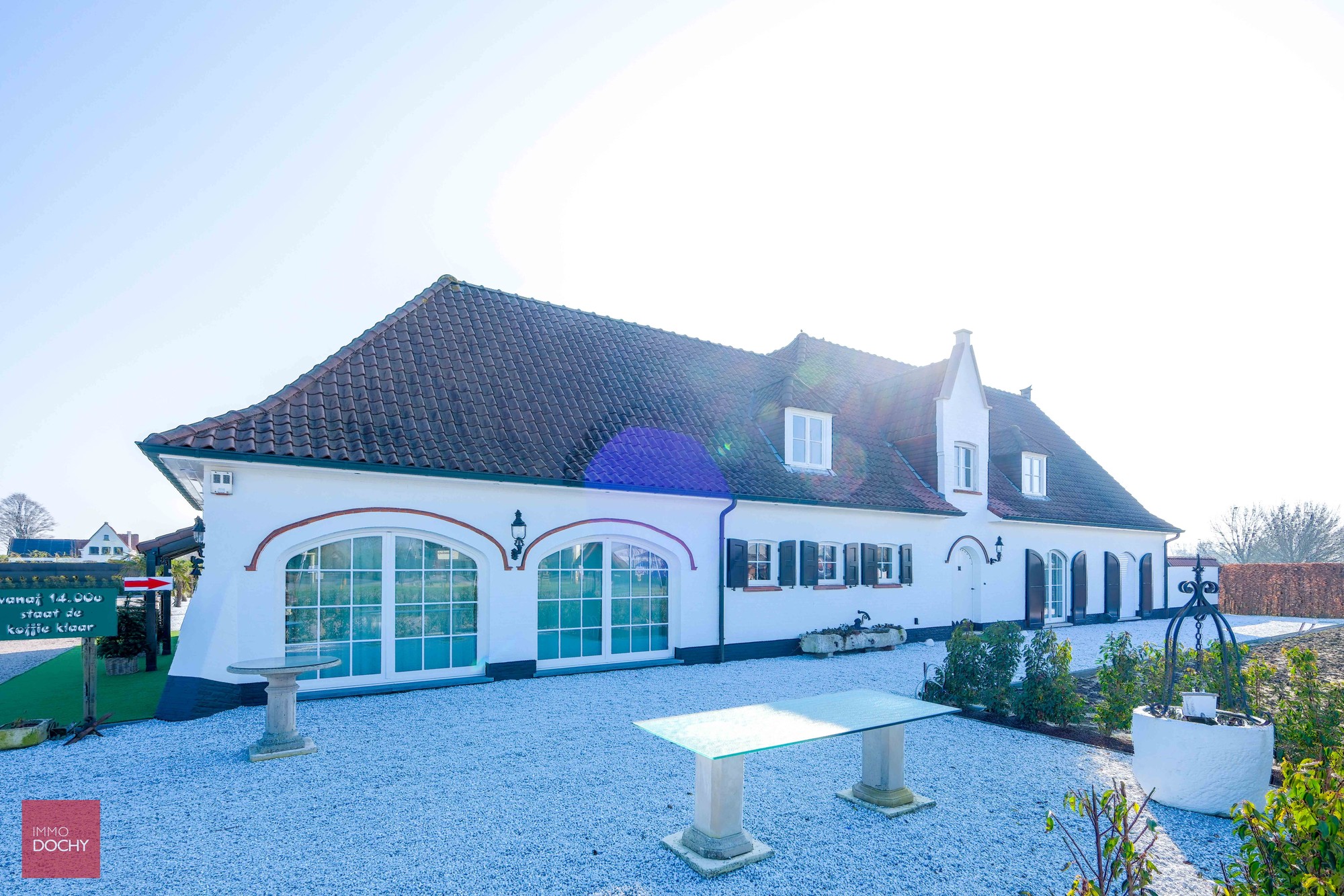 Perceel grond van ca. 3.000m² volledig gelegen in recreatiegebied met mooie villa of clubhuis - foto 4