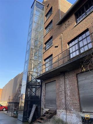 Ruime, energiezuinige loft in voormalige brouwerij (energielabel B). Ben je op zoek naar rust en ruimte, kort bij de natuur? Droom jij ervan om te...
