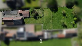 <p>In het landelijke Kluisbergen bevindt zich deze <strong>te renoveren boerderij </strong>op een ruim groen perceel met tal van mogelijkheden.</p><p>De eigendom geniet van een <strong>uitzonderlijk rustige en groene ligging</strong>, midden in de prachtige omgeving van de Vlaamse Ardennen en op korte afstand van het geliefde <strong>Kluisbos</strong>. Een ideale locatie voor wie houdt van natuur, rust en buitenleven, zonder in te boeten aan bereikbaarheid of voorzieningen.</p><p>De woning biedt heel wat <strong>potentieel</strong> voor wie op zoek is naar een <strong>renovatieproject</strong> dat volledig naar eigen smaak kan worden ingericht. Dankzij het ruime perceel en de gunstige indeling zijn de mogelijkheden hier bijzonder veelzijdig.</p><p>Een absolute troef is de <strong>gunstige oriëntatie van de tuin</strong>, waardoor u de hele dag door van de zon kan genieten.</p><p>Een unieke kans voor wie droomt van wonen in een authentieke en groene omgeving met karakter en potentieel.</p><p><strong>Voor meer informatie of het inplannen van een bezoek kan u steeds contact opnemen met ons</strong><br /> </p>