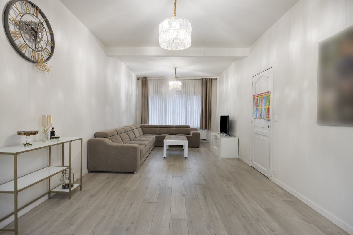 Huis met 6 slaapkamers  en tuin te koop in Merksem! - foto 5