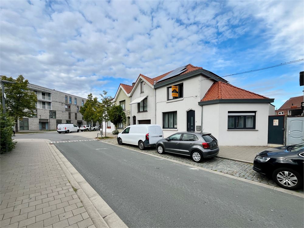 House for sale in Antwerp with 5 bedrooms - photo 1