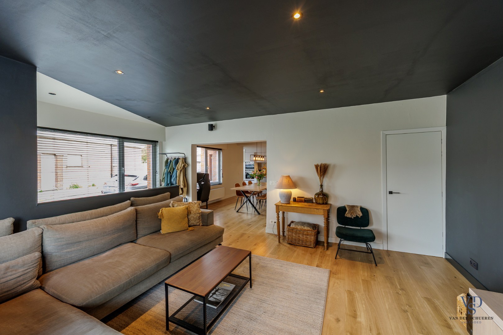 Stijlvol gerenoveerde woning. - foto 3