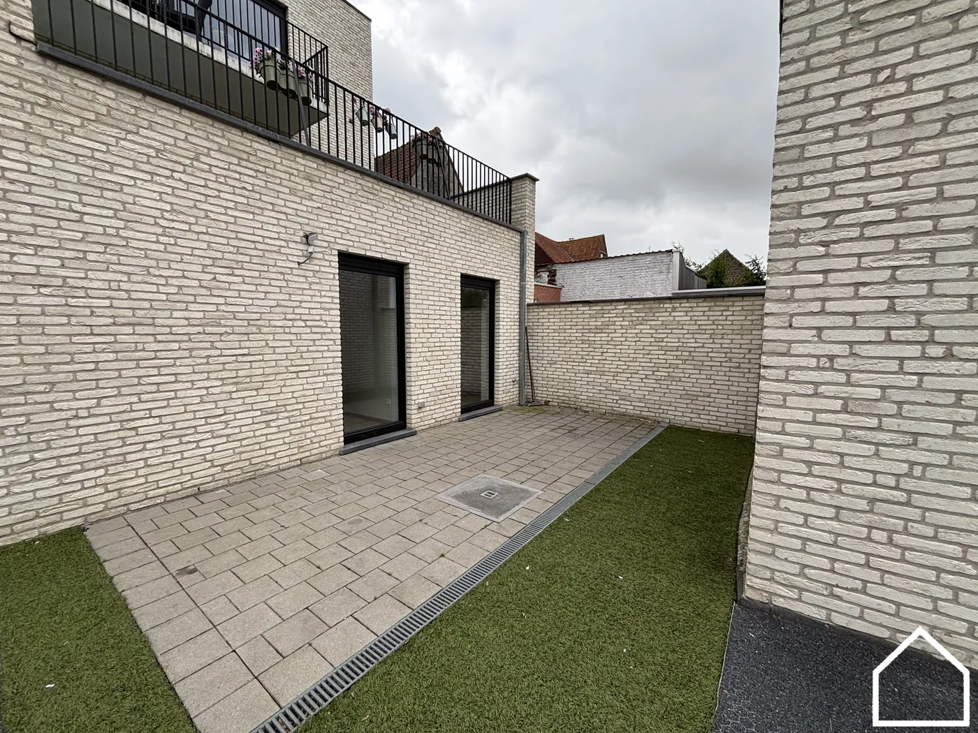 GELIJKVLOERSE NIEUWBOUWAPPARTEMENT MET EPC A, 2 SLPKS, BUREAU EN TERRAS - foto 3