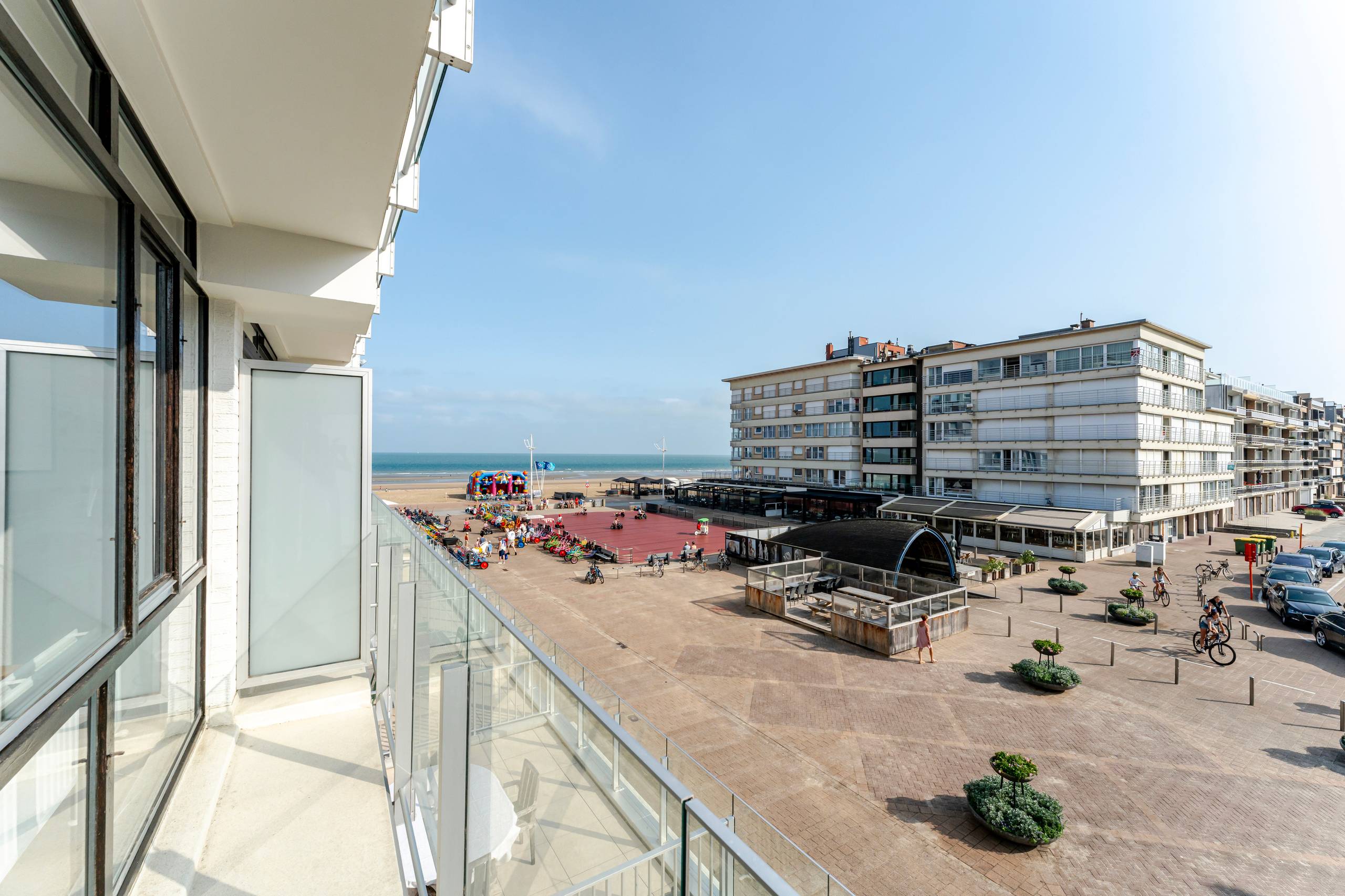 Appartement met lateraal zeezicht te koop in Sint-Idesbald! - foto 1