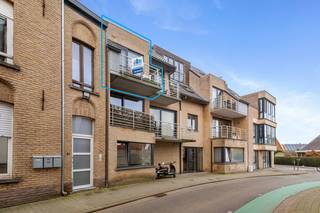 Op zoek naar een verzorgd en instapklaar appartement op een centrale locatie? Dan is dit aangename appartement in het hart van Gistel zeker een...