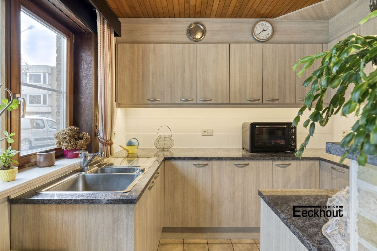 Gezellig appartement met 2 slaapkamers en ruime tuin met garage. - foto 2