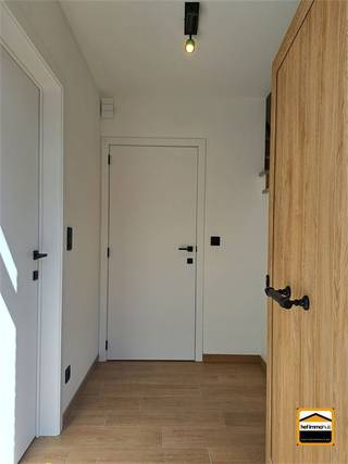 Zeer rustig gelegen, energiezuinige nieuwbouwwoningDeze halfopen bebouwing is gelegen in een rustige deelgemeente van Tongeren, metname Lauw.De...