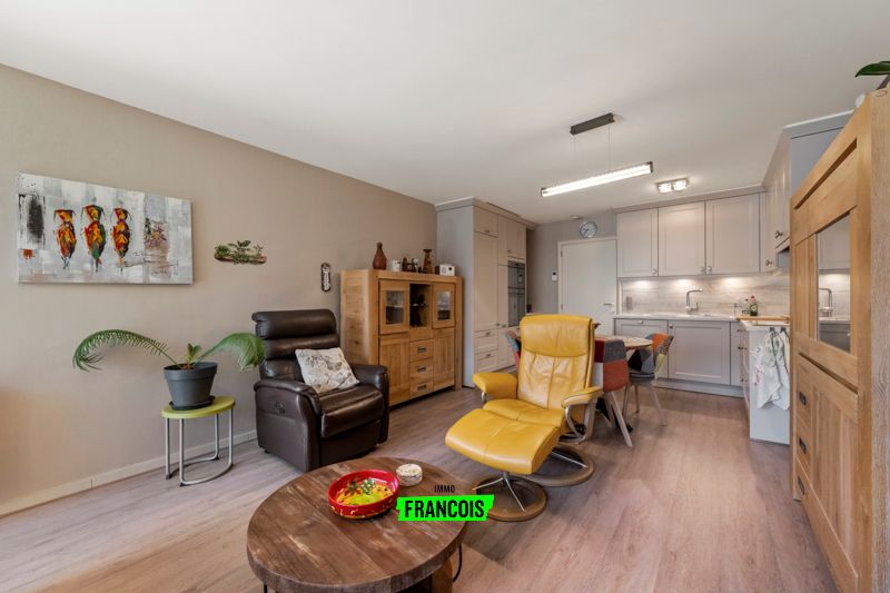 Twee slaapkamer appartement te huur op gunstige ligging met garage én zonneterras te Oostende! - foto 5