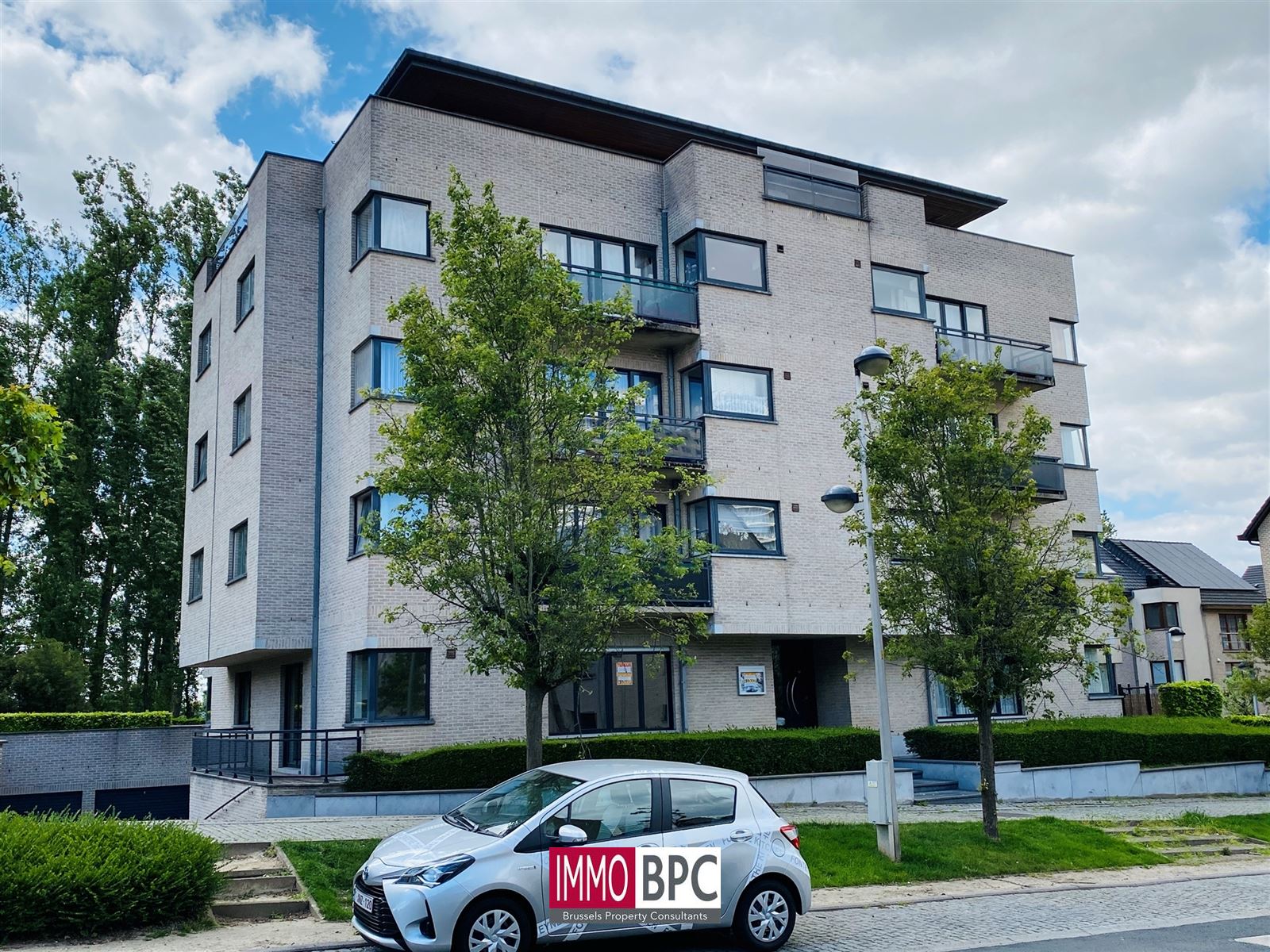 Investment property - mixed use residential - photo 2