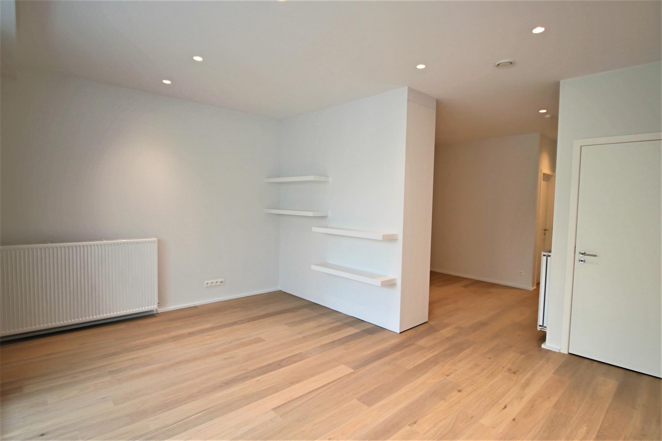 Appartement à louer à Anvers avec 1 chambre - photo 4