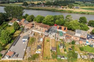 MAISON JUMELÉE AVEC GARAGE + JARDIN PRÈS DU VAART KAPELLE-OP-DEN-BOSVous cherchez une maison avec du caractère, de l'espace et une excellente...
