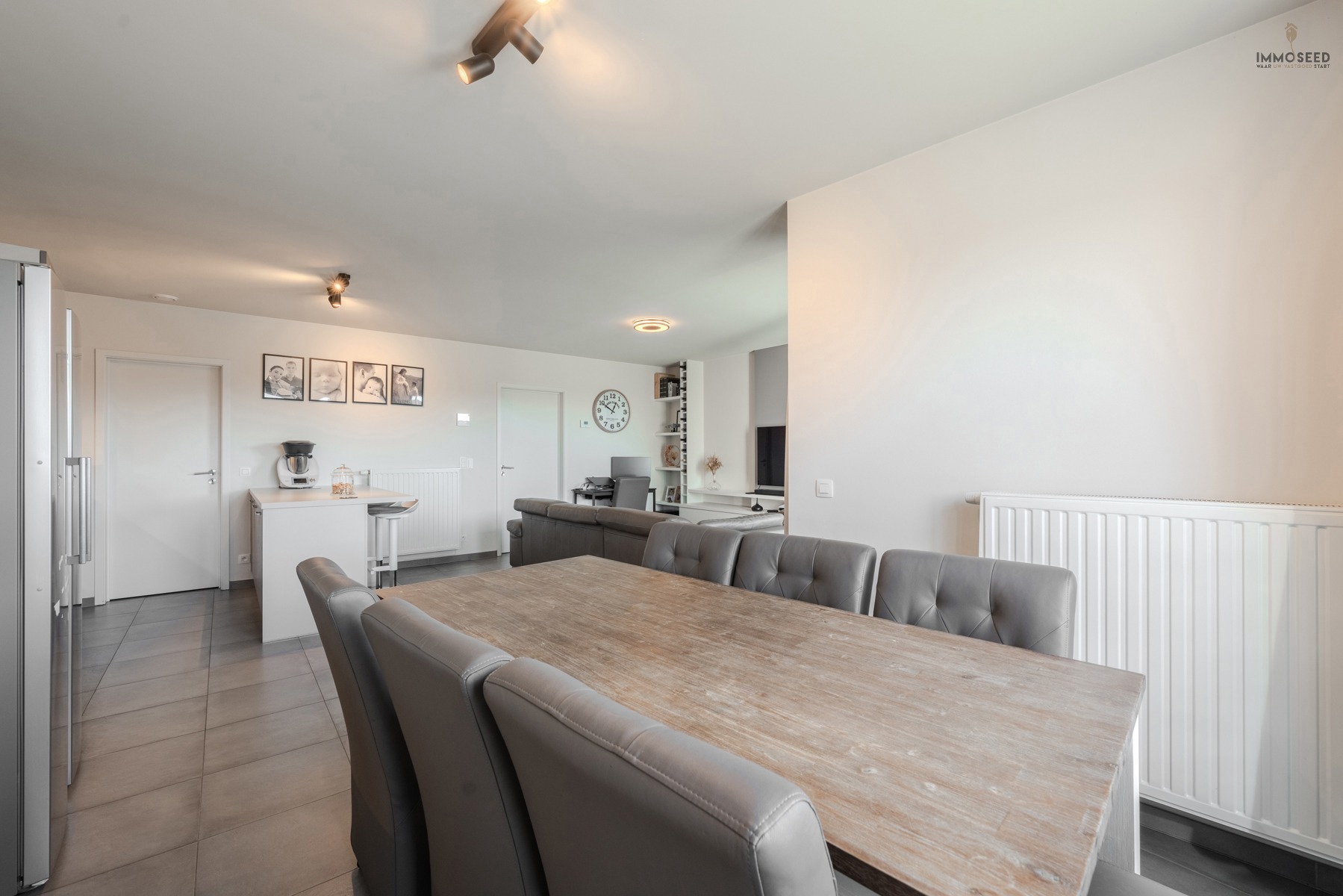 Ruim 2-slaapkamerappartement met zonneterras en eigen autostaanplaats - foto 4