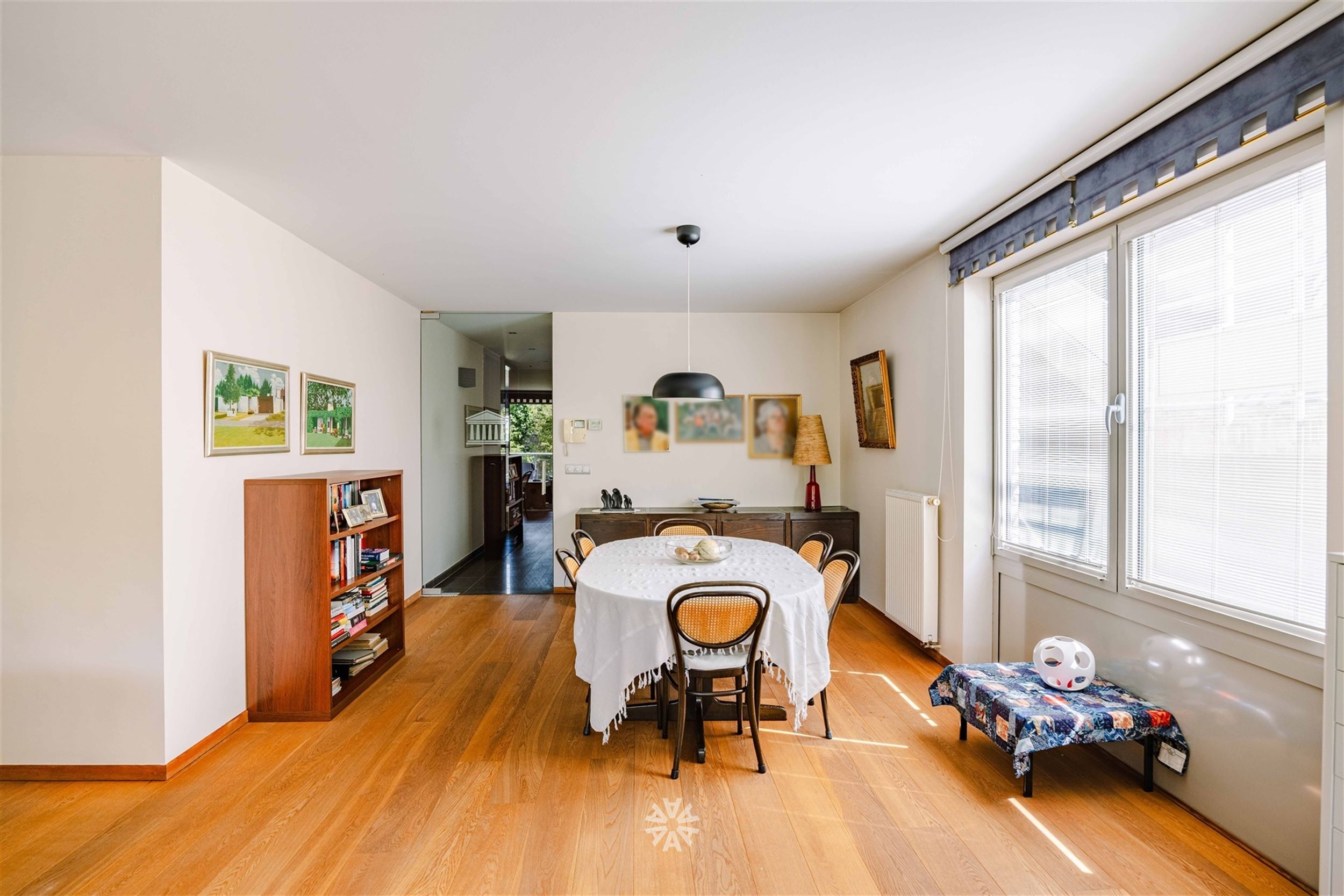 Spacious apartment with sunny terrace and green view in the heart of De Pinte - photo 5