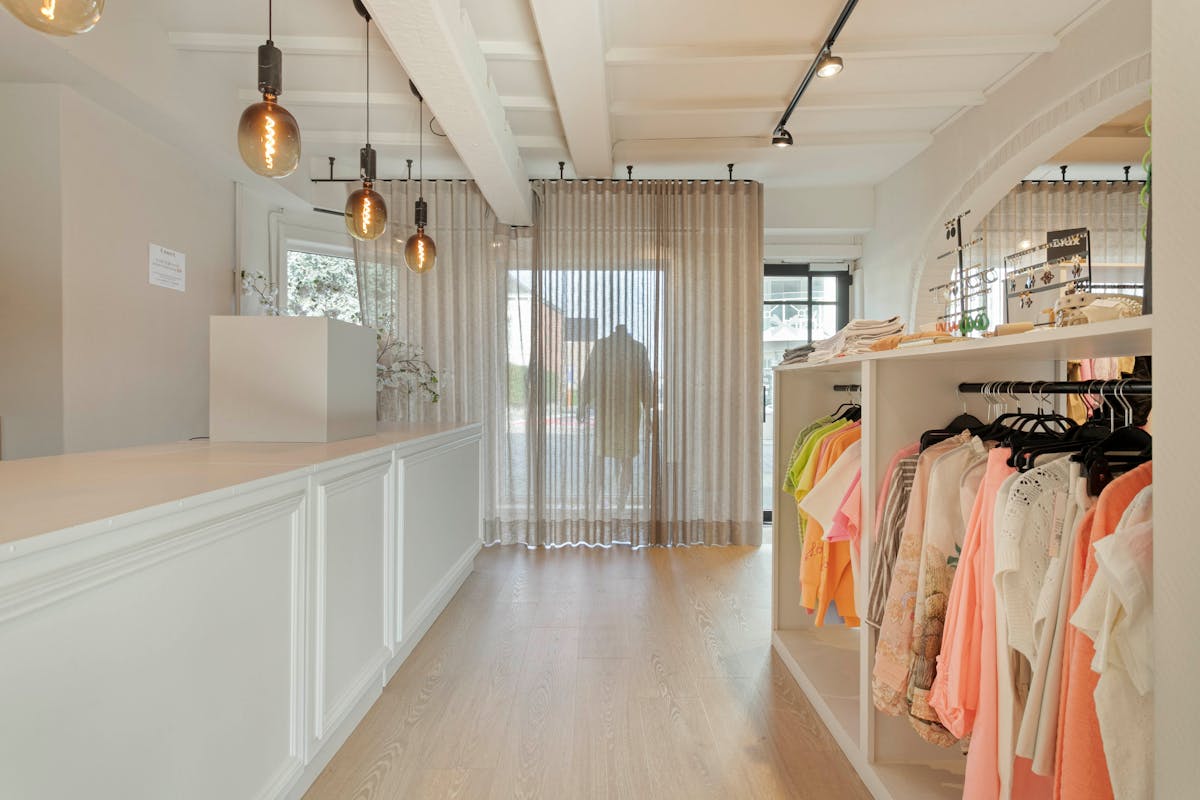 Ready to move in office building in a prime location in Pittem! - photo 5